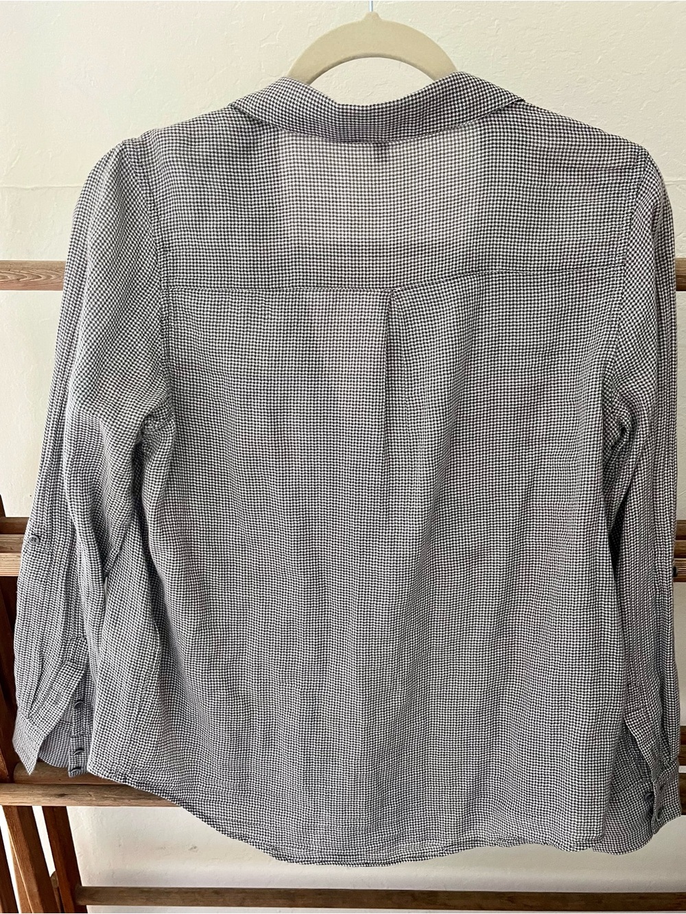 Joie Cotton Voile Houndstooth Button-Front Gray and White Check Blouse - Picture 4 of 7
